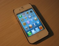 Jumbled Logo – Cover Nera per iPhone 4/4S by Marc – la recensione di iPhoneItalia