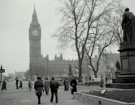 Il blogger non va in vacanza; semmai si reca all’estero per provare alcune applicazioni. Ovvero: visitare Londra con l’aiuto dell’iPhone