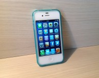 Bumper fluorescente per iPhone 4/4S – La recensione di iPhoneitalia