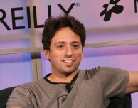 Sergey Brin ritratta parzialmente le dichiarazioni in cui accusava Apple e Facebook di essere le minacce all’internet libero