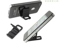 Kit per iPad e iPhone con caricatore 3 in 1, pellicola, button sticker, custodia o supporto da tavolo a 19,90 €