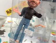 In Giappone vendono l’action figure di Steve Jobs, malgrado il veto da parte di Apple