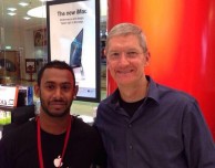 Tim Cook visita gli Emirati Arabi, novità in vista per Apple?
