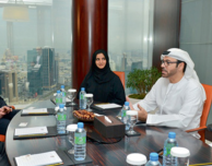 Emirati Arabi: Tim Cook discute di app e sistemi educativi