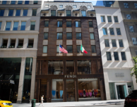Microsoft aprirà il suo store più importante a pochi isolati dall’Apple Store della 5th Avenue