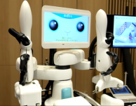 Applicare le pellicole sullo schermo di iPhone? Un Robot lo fa perfettamente…
