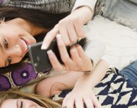 In Italia sempre più teeneger accedono ad internet da mobile