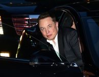 Tesla vuole creare un competitor di Apple Music per le sue auto