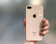 AppleCare Plus: la riparazione del retro in vetro di iPhone 8 costa più del display!