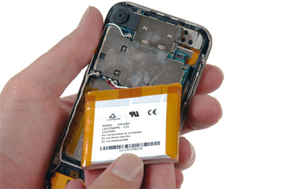 Nuove direttive EU per le batterie: Apple dovrà modificare l’iPhone?