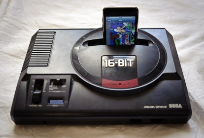 Trasforma la console Sega Mega Drive in un dock per iPhone