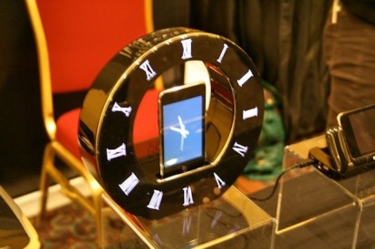 Sharper presenta un nuovo speaker per iPhone