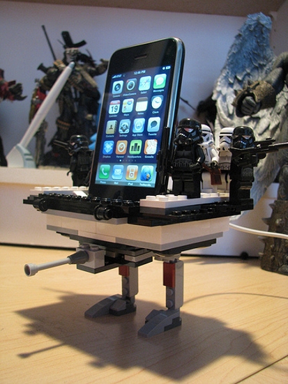 Star Wars DockStation per iPhone con i Lego