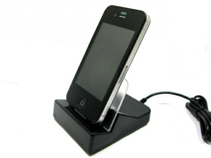 Dock per iPhone 4 da USB Fever