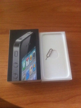 Primi iPhone 4 ordinati dal sito Apple arrivano in Italia!
