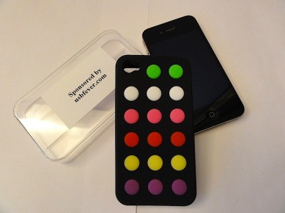 Color Bean Dot Case per iPhone 4: una coloratissima custodia in silicone per i nostri iPhone! [iPhoneItalia Product Review]