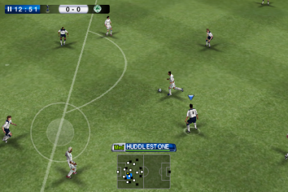 PES 2011 si aggiorna: finalmente partite in alta definizione su iPhone 4!