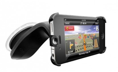 MacWorld 2011: Navigon presenta il Car Kit per iPhone e un nuovo servizio di Live Traffic