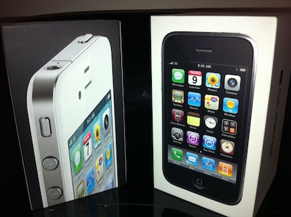 iPhoneItalia mette a confronto il nuovissimo iPhone 4 bianco con il 3GS [VIDEO]