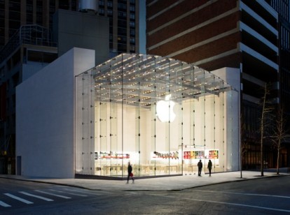 Uragano Irene: chiudono gli Apple Store a New York