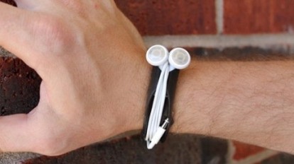 Budwrap, per trasformare le cuffie dell’iPhone 4 in un bracciale