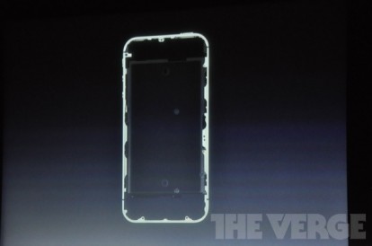 Ecco la nuova antenna dell’iPhone 4S – niente più AntennaGate