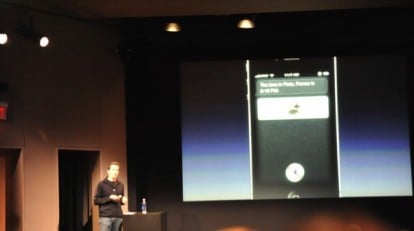 Apple presenta l’assistente vocale di iPhone 4S: Siri!