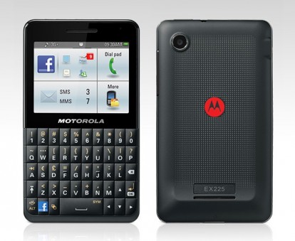 Motokey Social, lo smartphone Motorola dedicato a Facebook