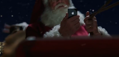 Babbo Natale ci mostra alcune funzionalità di Siri nel nuovo spot natalizio di Apple