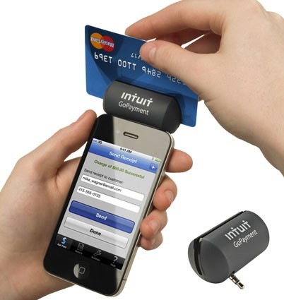 Intuit GoPayment, un nuovo accessorio per accettare pagamenti con carta di credito su iPhone [CES 2012]