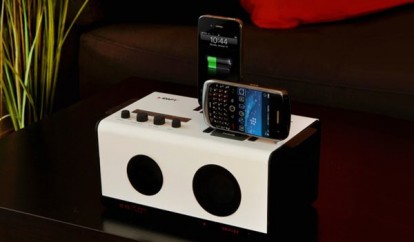 IDAPT: speaker con multi-ricarica per dispositivi elettronici [CES 2012]