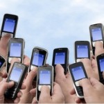 SMS in calo, gli utenti preferiscono chat e IM