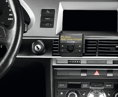 Highway 300Di di Pure: il decoder digitale compatibile con iPhone per la tua auto