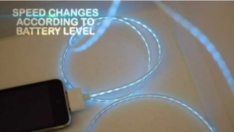 Illuminated LED micro charge cable: il flusso di corrente che attraversa il cavo durante la fase di carica dell’iPhone