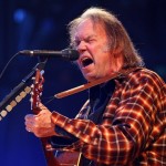 Neil Young: “Steve Jobs preferiva il vinile”