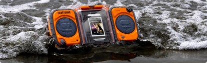 Eco Terra Boombox: il dock portatile e impermeabile con speaker per iPhone