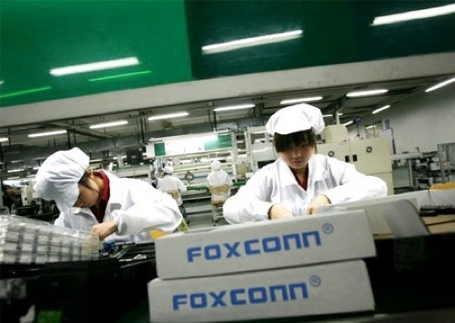 Foxconn cerca esperti per migliorare le condizioni dei lavoratori nelle fabbriche Apple