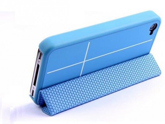 Case with Multi-functional Smart Cover: la Smart Cover per iPhone