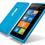 Nokia dimezza il prezzo del Lumia 900