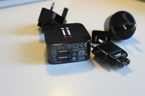 Caricatore USB Doppia Porta 5V/2.1A – 28W Per Smartphone, Tablet E E-Reader, Con Protezioni E Design Portatile