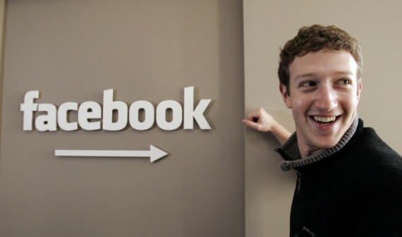 Mark Zuckerberg conferma che Facebook non sta sviluppando uno smartphone