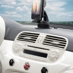 TomTom presenta il nuovo kit vivavoce da auto per iPhone