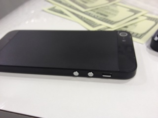 IFA 2012: un altro “iPhone 5”, questa volta nero