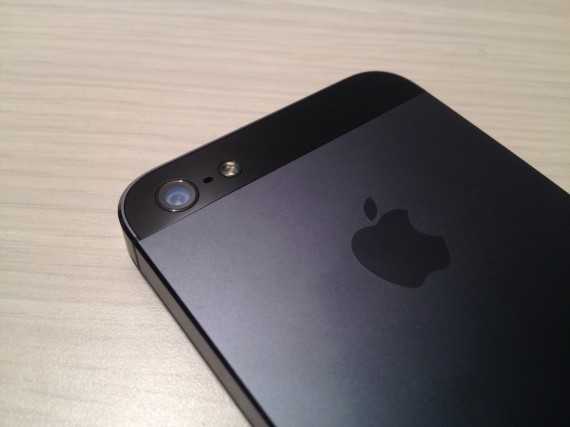 Prime impressioni sul design, sulle dimensioni e sul peso dell’iPhone 5
