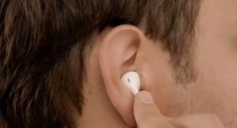 Pubblicati su YouTube i video dedicati alle cuffie EarPod e alla nuova lineup di iPod