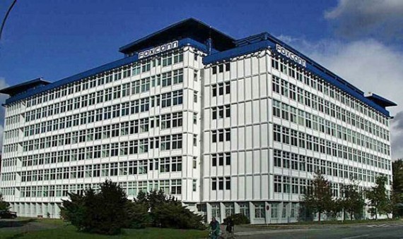 In Cina studenti universitari obbligati al tirocinio in Foxconn per produrre il nuovo iPhone 5