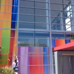 Cartelloni colorati per l’evento Apple del 12 settembre