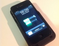 Batteria esterna per iPhone 4/4s nera con pannello solare integrato – La recensione di iPhoneItalia