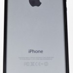 camHoodie, la custodia che limita le ombre viola su iPhone 5