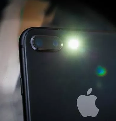 Come attivare le notifiche tramite LED Flash su iPhone